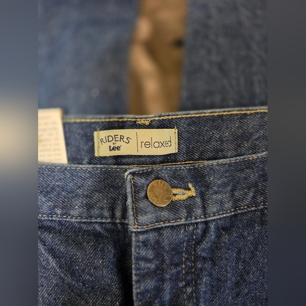 Lee Women's Straight Leg Blue Jeans - Picture 4 of 6